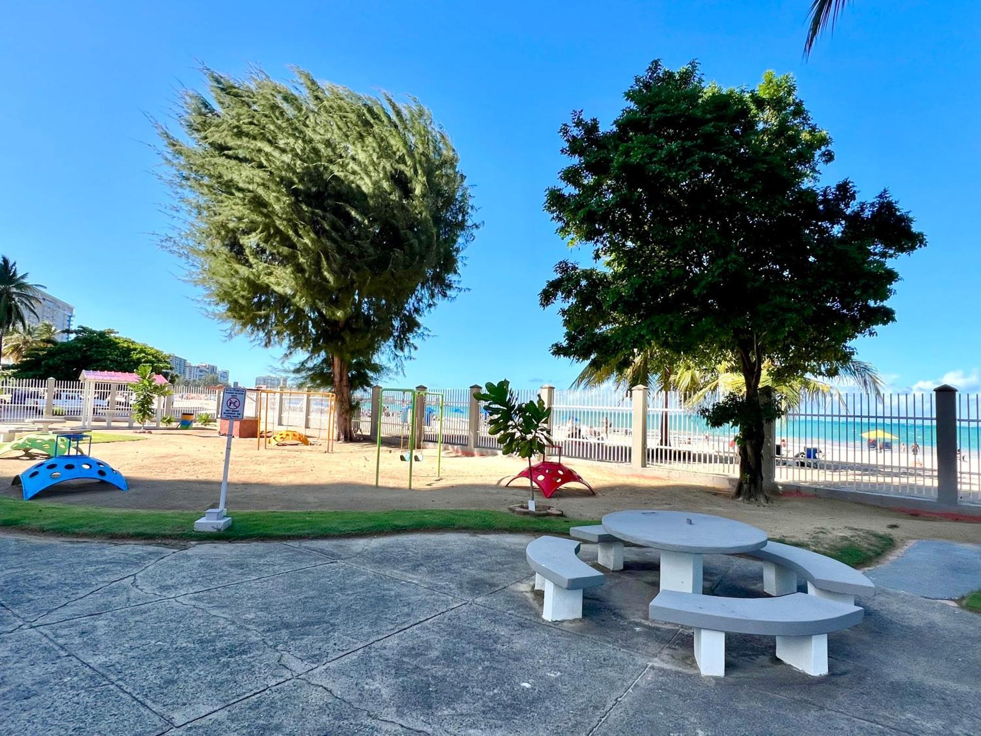 Ocean View Apt On Isla Verde In A 14Th Floor San Juan Exteriér fotografie